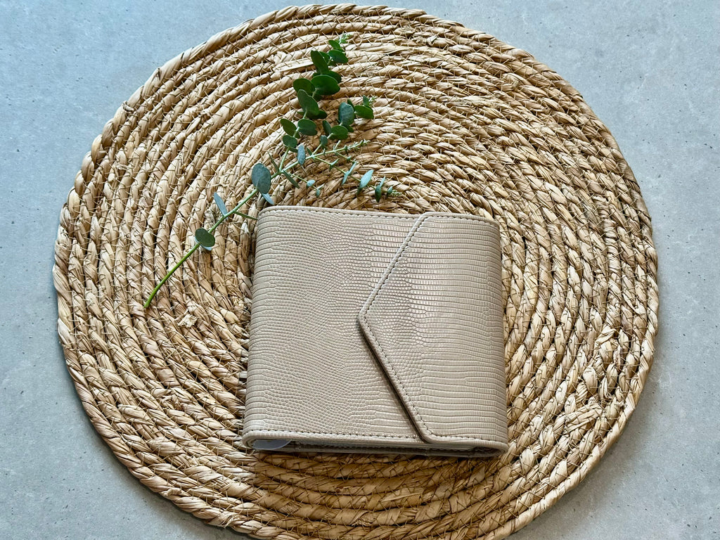 A7 luxe binder