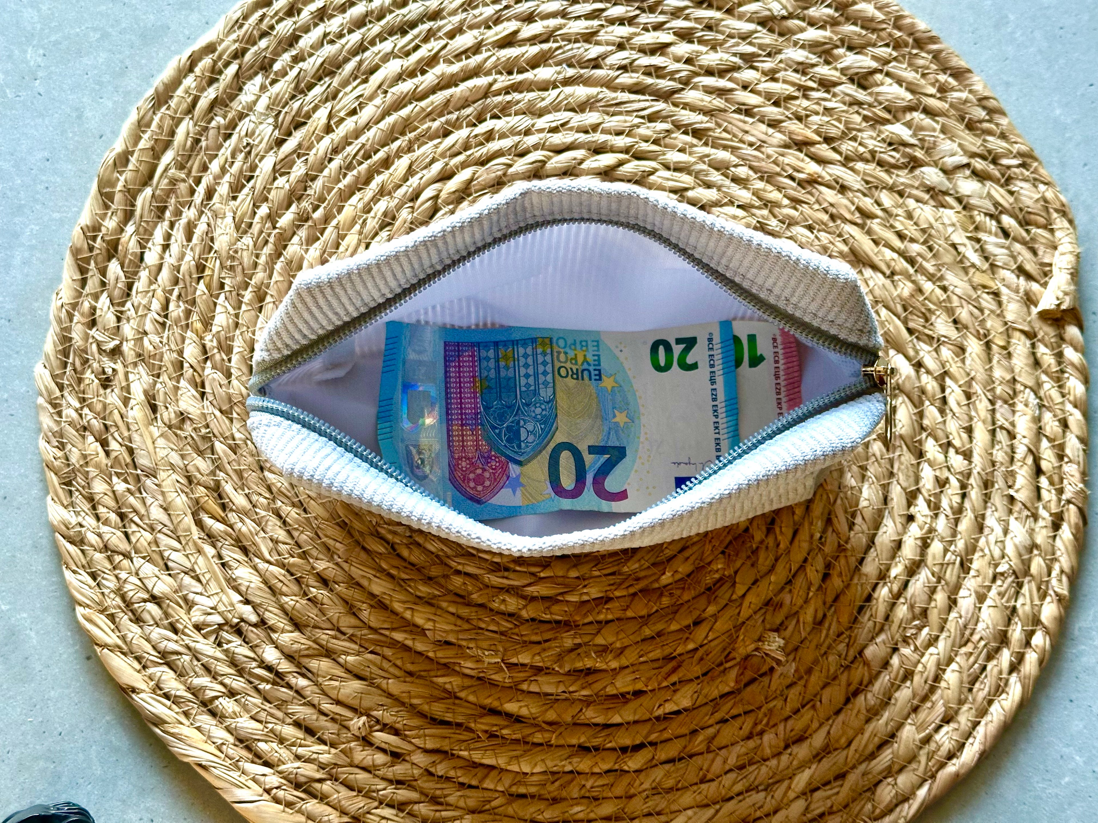 Etui